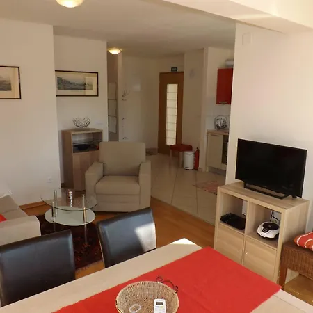 Arielle Two Bedroom In Lapad Appartement Dubrovnik
