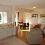Arielle Two Bedroom In Lapad Lejlighed *
