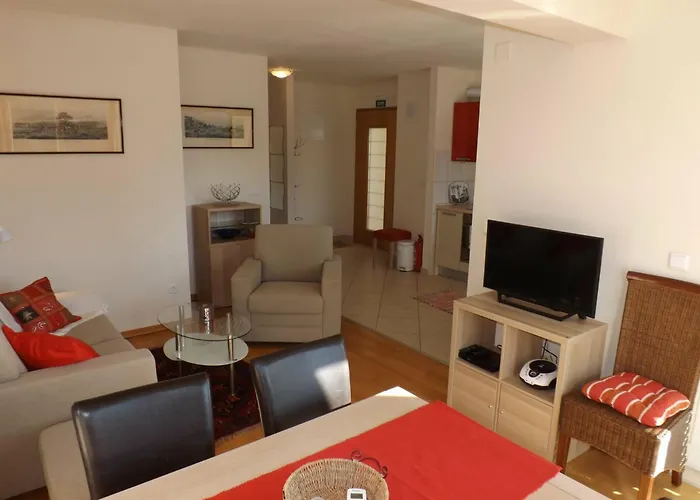Arielle Two Bedroom In Lapad Apartment Dubrovnik