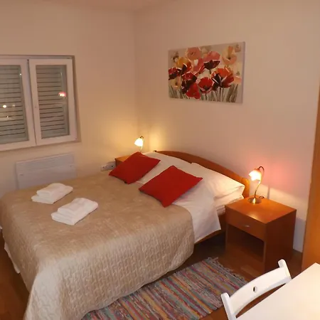 Arielle Two Bedroom In Lapad * Dubrovnik
