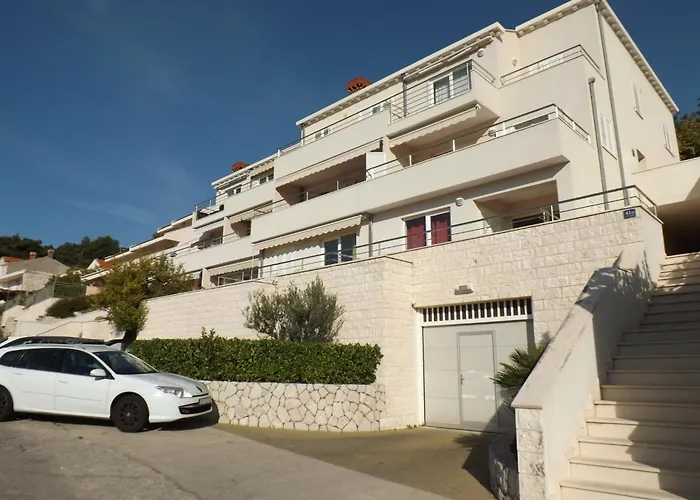 Apartment Arielle Two Bedroom In Lapad